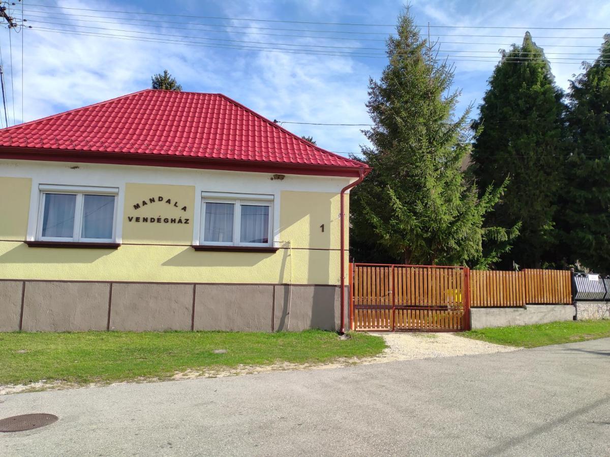 Appartamento Bakonyi Mandala Ház Bakonybél Esterno foto